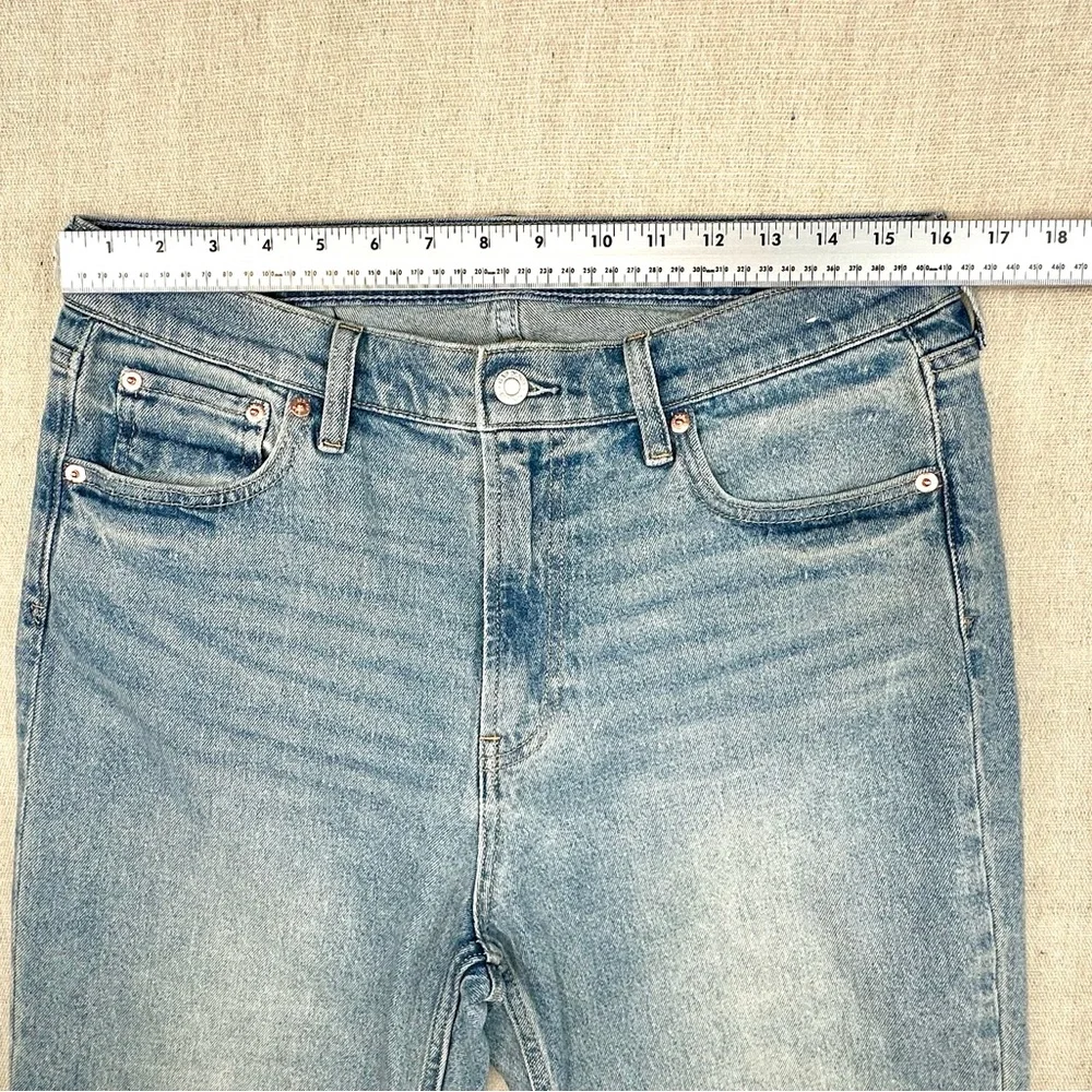 GAP 90s Straight High Rise Jeans Women 31/12 Tall Light Wash Vintage Style